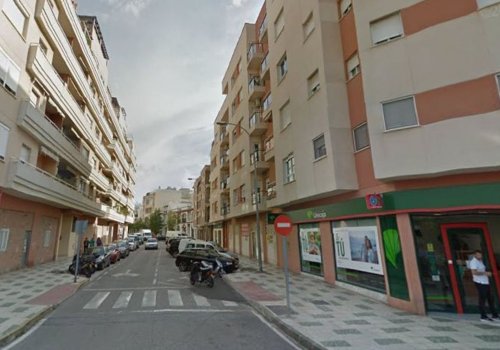 Local en Nerja situados cerca del Instituto El Chaparil!