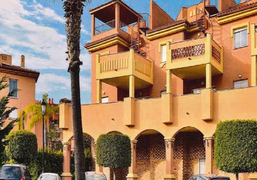 Amplio local en venta en la Reserva de Marbella