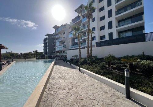 Garage Opportunity in Teatinos!