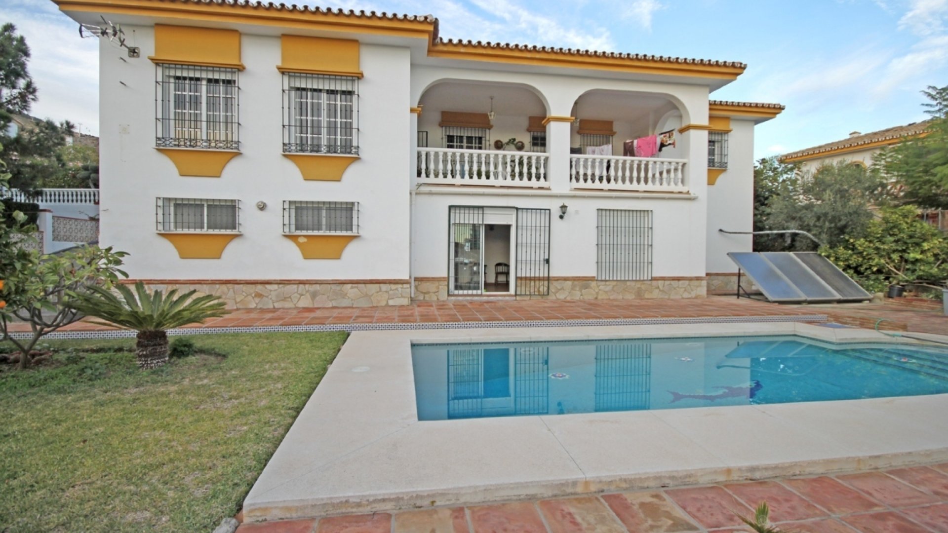 Venta, Benalmádena, Arroyo de la miel, Villa Independiente, Grupo